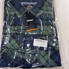 Tacvasen Men  s Long Sleeve Flannel Shirt Color: Green Plaid Size: M NEW 