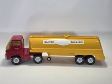 1976 - 77 TONKA Super Tanker Semi Truck/ Tractor & Trailer Yellow & Red 26