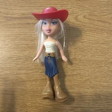 Bratz CHLOE Doll Collectible McDonalds 2003 Happy Meal Toy