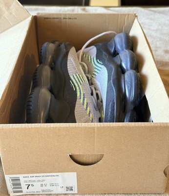 NIKE AIR MAX SCORPION FK “WOLF GREY VOLT” [DJ4701 002] NEON VAPOR