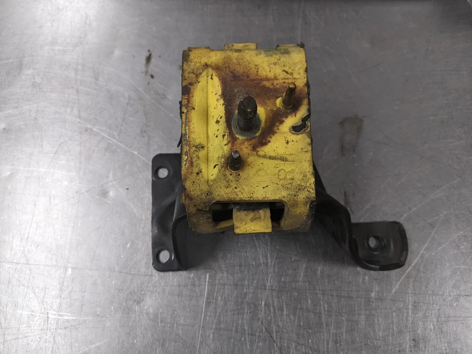 Montaje de motor derecho de Ford Explorer 2002 4,6 Foto 3 de 4