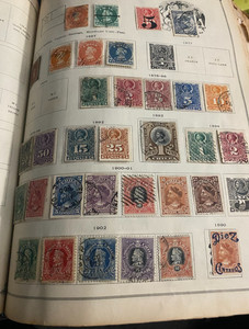 Small collection of Chile Stamps Used Two Impers Columbus 1853- 1902 32 Stamps