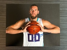 SPENCER HAWES CHARLOTTE HORNETS NBA BASKETBALL Signed Autographed 8x10 Photo