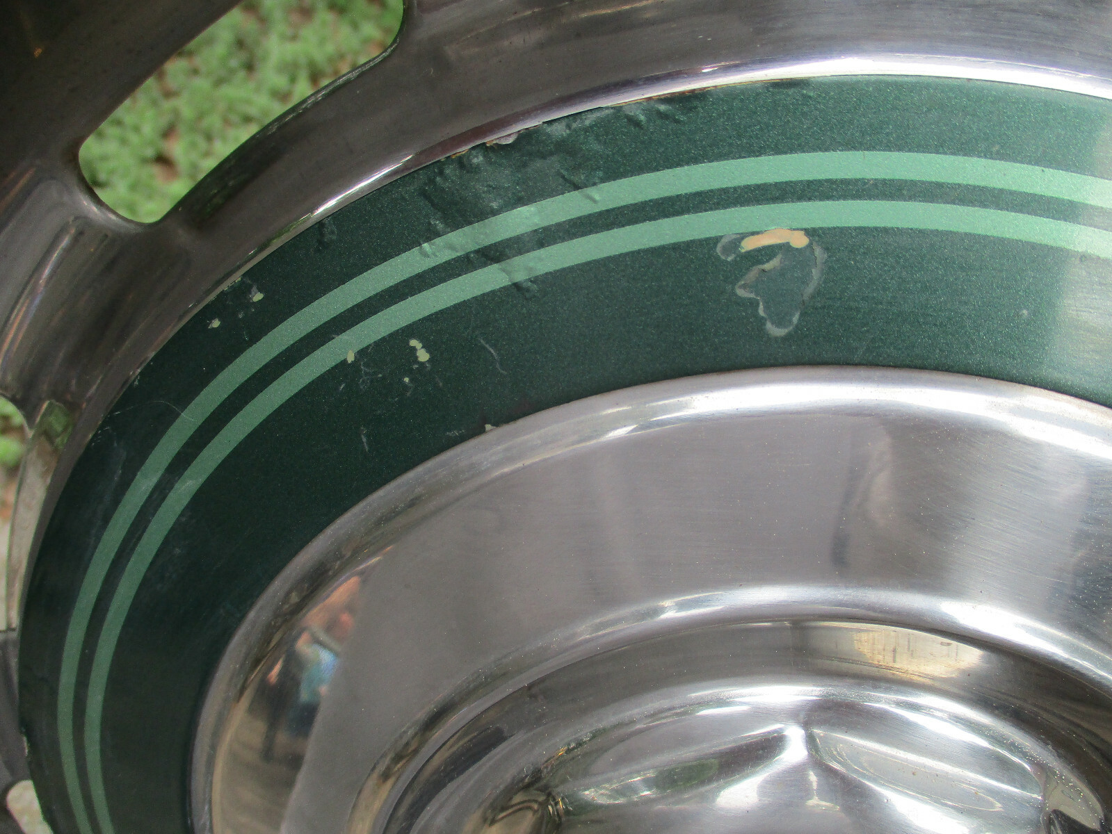 (One) Vintage Rolls Royce Hub Cap Green Stripe 10 Slots 16 1/2" wide