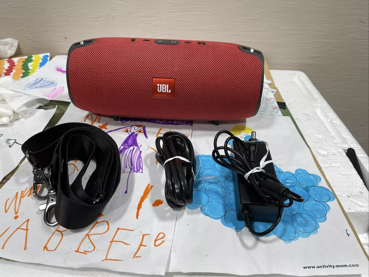 Jbl xtreme best sale features