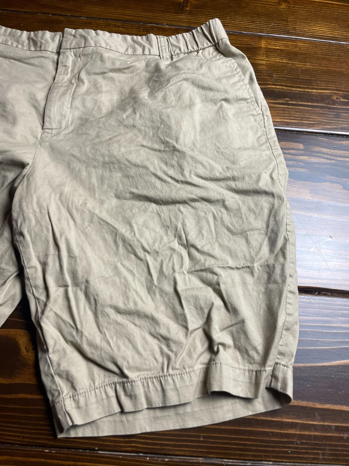 Merona Shorts, Plus Size 16W, Tan, Casual Shorts, Pockets - Image 3 of 4