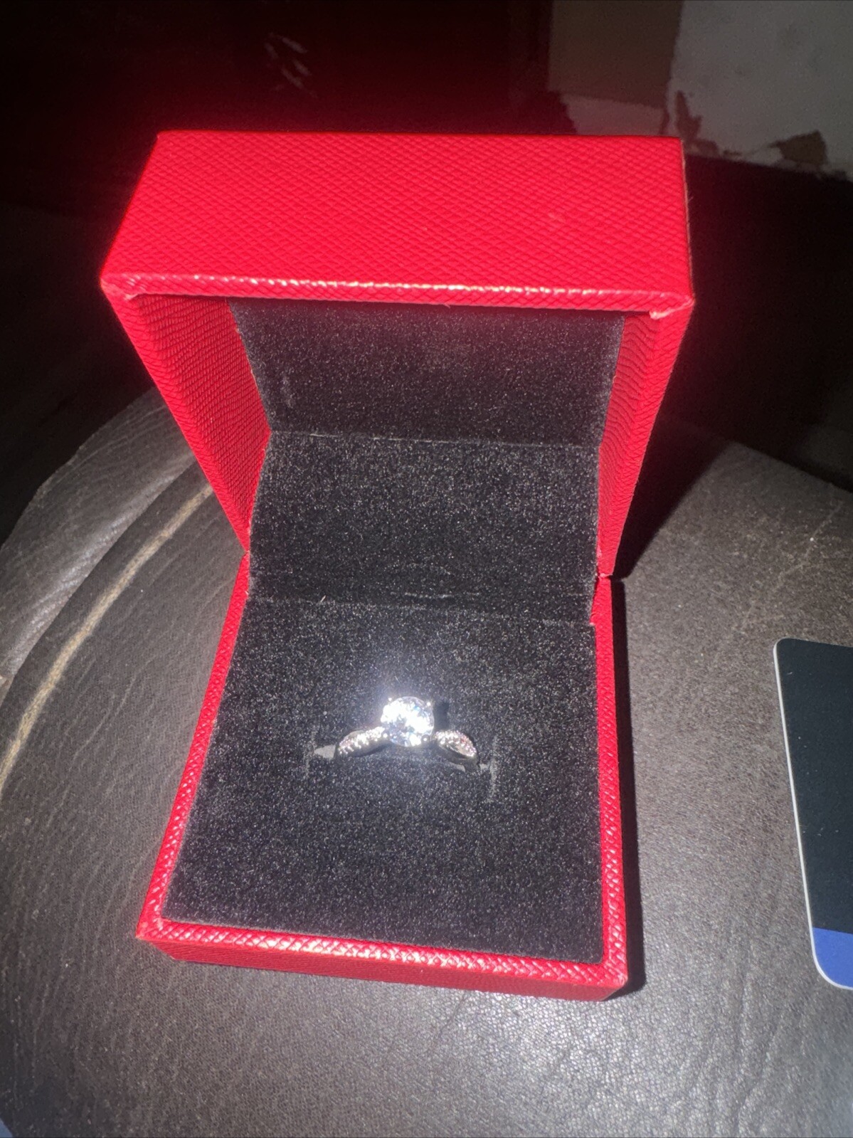 Sparkling Diamond Engagement Ring for Your Perfect Proposal-image