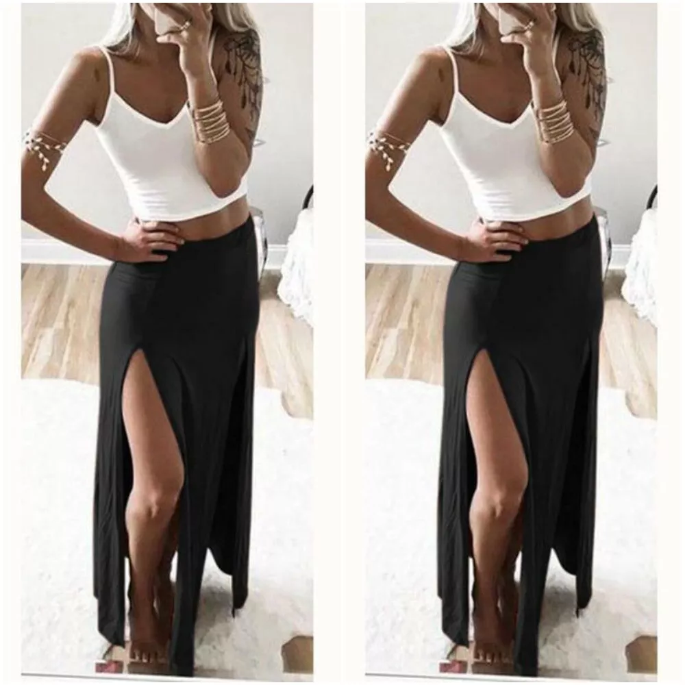Maxi skirt with top slits on both sides