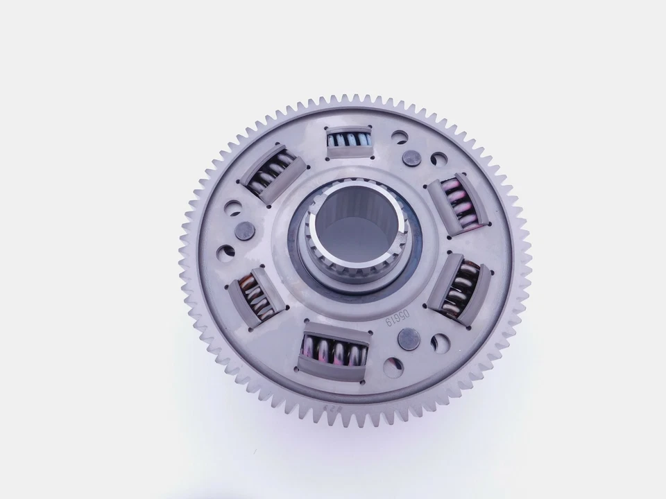 CESTA EMBRAGUE SUZUKI CON ENGRANAJE 1999-2020 HAYABUSA GSX1300R OEM 21200-24810 NUEVA Foto 2 de 4