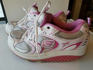 skechers breast cancer awareness shoes