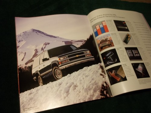 MINT ORIGINAL CHEVROLET 1996 CHEVY SUBURBAN 21 PAGE SALES BROCHURE (BOX 611) - Picture 7 of 7