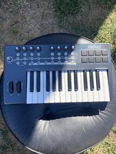 NOVATION NOCTURN 25 MIDI CONTROLLER KEYBOARD 