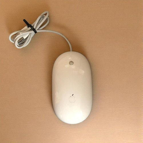 Clavier filaire Apple A1243 - Blanc (USB) - Aluminium pleine grandeur - État propre - Photo 2/5