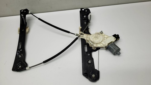 BMW 1er E87 5-Tür -  Fensterheber Fensterhebermotor vorne links 0130822226 (00)