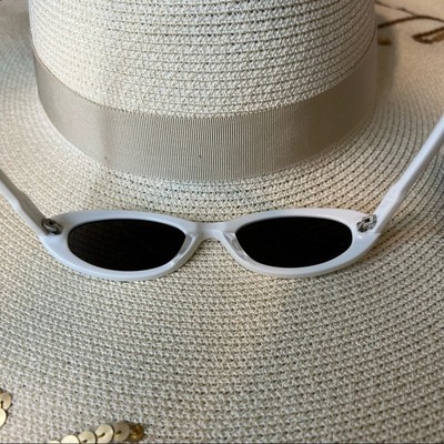 Joel Ighe x CHIMI Small White Oval Sunglasses w/ Dust Bag  display picture 3