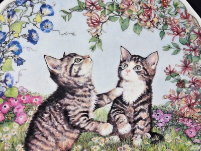 RARE 1994 Anne Aggett/Royal Albert Cats At Play ''Best Friends'' Plate, New in Box