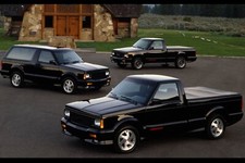 19911993 Gmc Syclone And Typhoon 24x36 Inch Poster Vintage Classic Car 19911993 Gmc Syclone And Typhoon 24x36 Inch Poster Vintage Classic Car