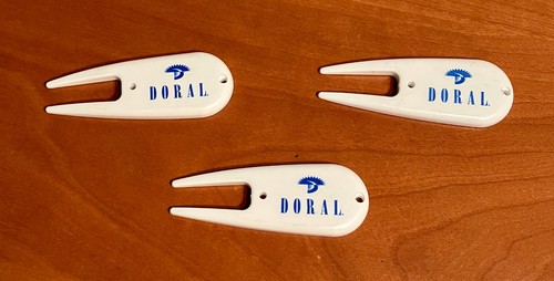 Doral Golf Resort (Florida) Logo Golf Balls & Ball Mark Divot Tool Lot - Picture 4 of 4