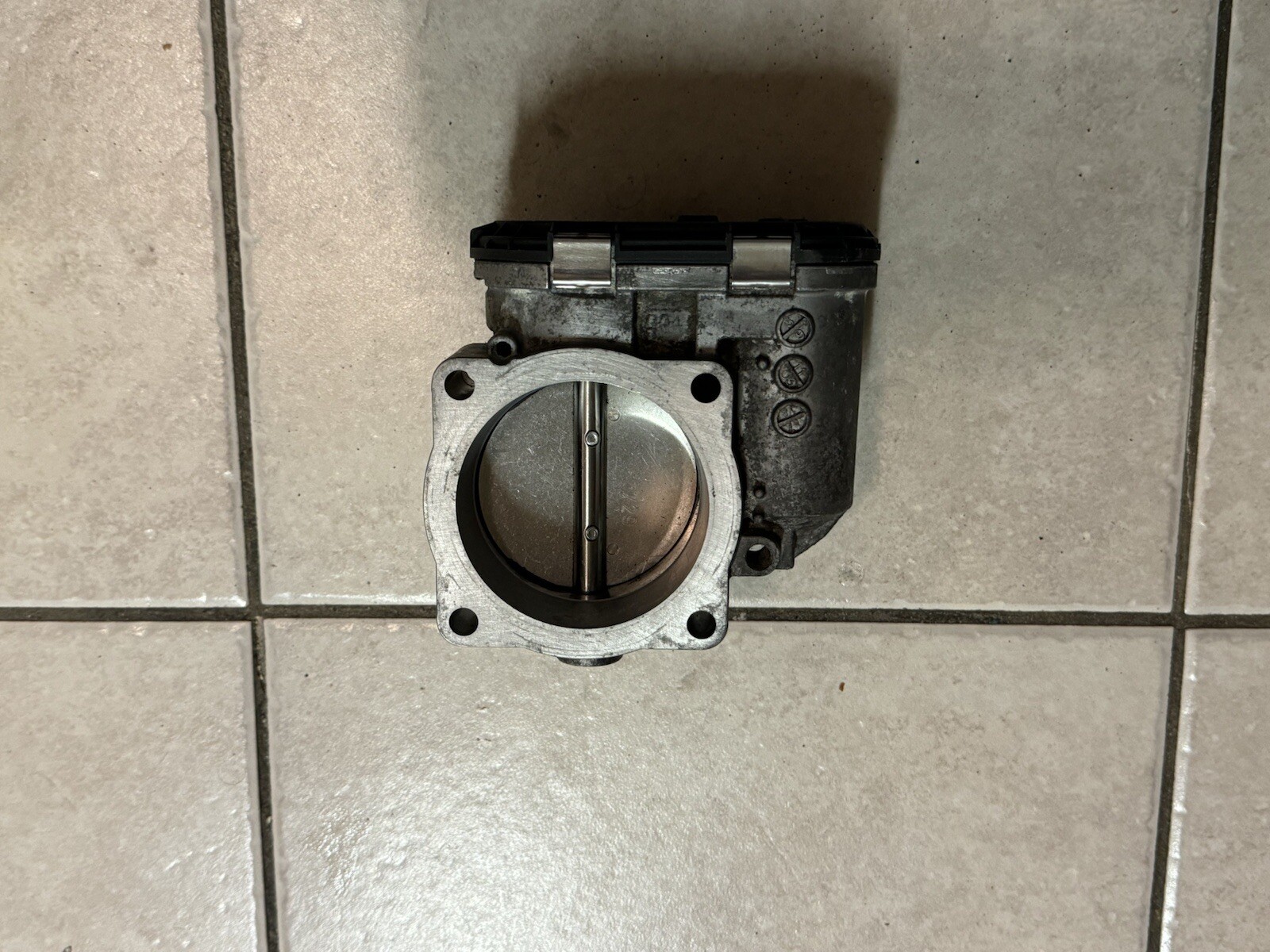Throttle Body Valve 07C133062C OEM Lamborghini Aventador