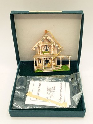 Sheila's White Cottage # OR017 Oak Bluff MA 1996 3D Historical Ornament  