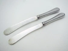 Pair 1918 Sheffield English Silver Handle Dessert Knives Butter Spreader Wheat