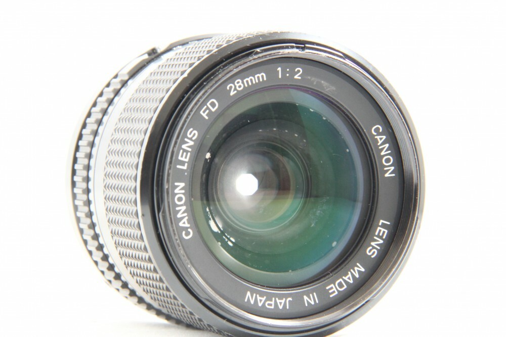 Excellent Canon New FD NFD 28mm F2 MF Wide Angle Prime Lens