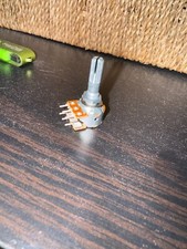 Vintage Yamaha CR-2040 receiver volume control pot.