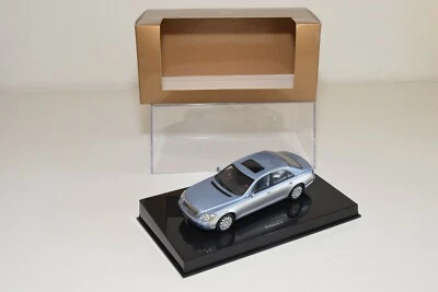 A35 1:43 GATEWAY AUTOART MAYBACH 57 METALLIC BLUE WITH GREY MINT BOXED - Photo 1/4