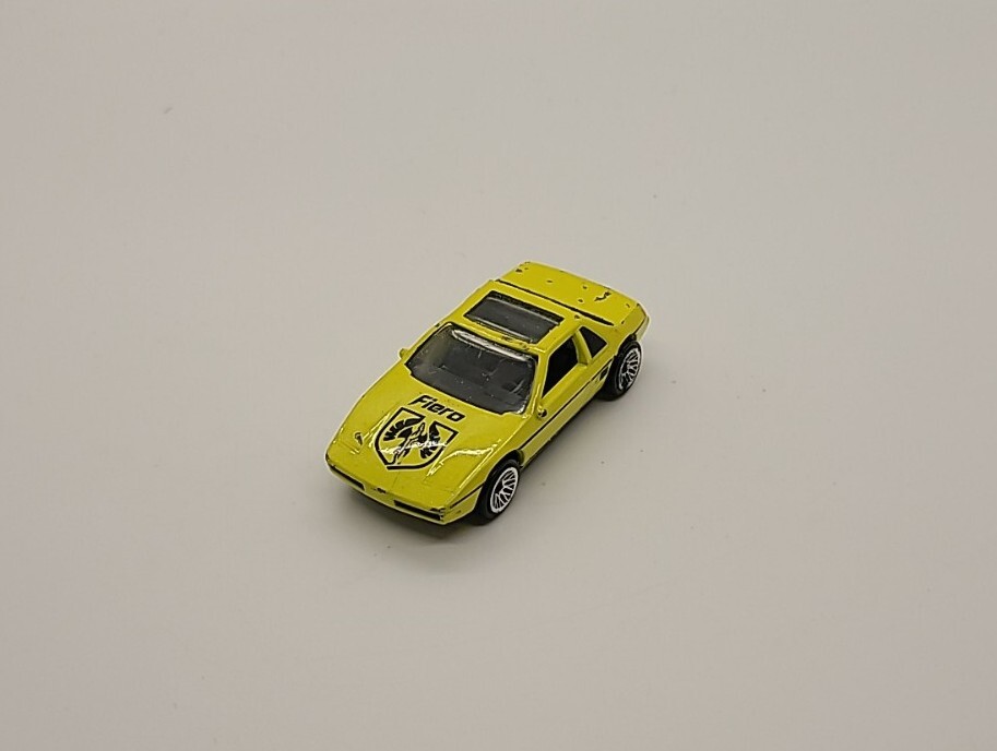 ホットウィール '84 PONTIAC FIER0 ホットウィール '84 PONTIAC FIER0 - メルカリ