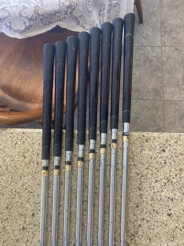 Juego de hierros Cleveland CG rojo 3-PW Tour Spec MCT TT S300 rígido dinámico dorado flexible diestro Foto 4 de 4