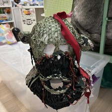 Lot de vêtements d'origine Yellowjackets - Masque prototype