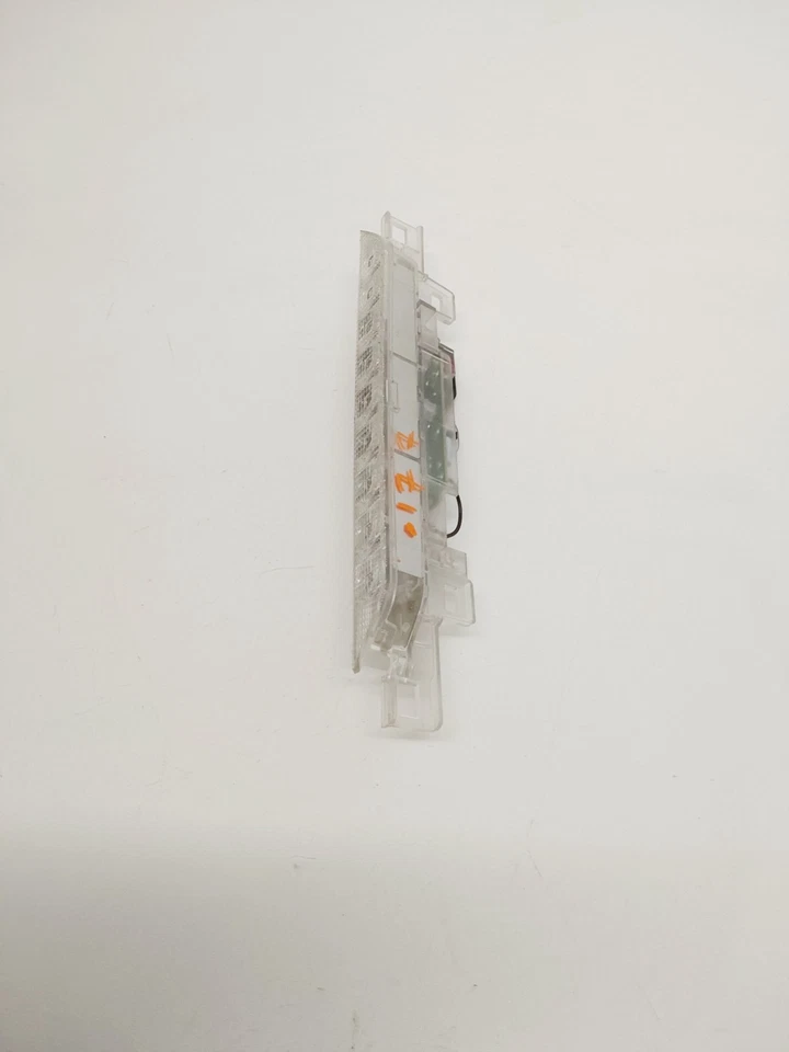 Toyota SCION XB 2008 - escotilla tercera luz de freno central OEM Foto 4 de 4