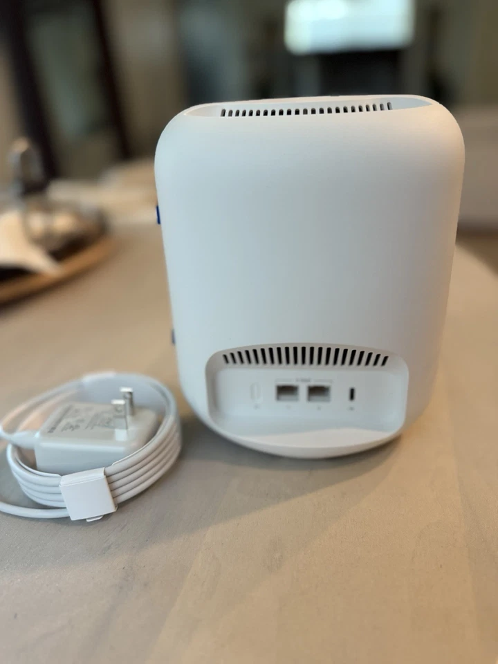 eero Pro 7 Tri-Band Mesh Wi-Fi 7 Router - White (Frontier Powered) - Image 2 of 4