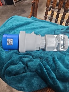 HUBBELL C460P9SA 60A 3 PHASE PLUG
