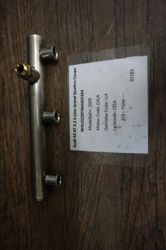 Audi A4 A5 A6 A7 A8 Q5 Q7 VW Kraftstoffverteiler Kraftstoffpumpe 06E130090F