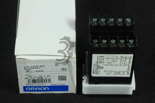New Omron E5CN-Q2T 100-240VAC Temperature Controller