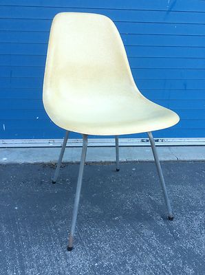 1950's Eames Fiberglass Chair