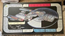 1x RJ0141: Star Trek: The Next Generation: U.S.S. Enterprise NCC-1701-D: Cutawa