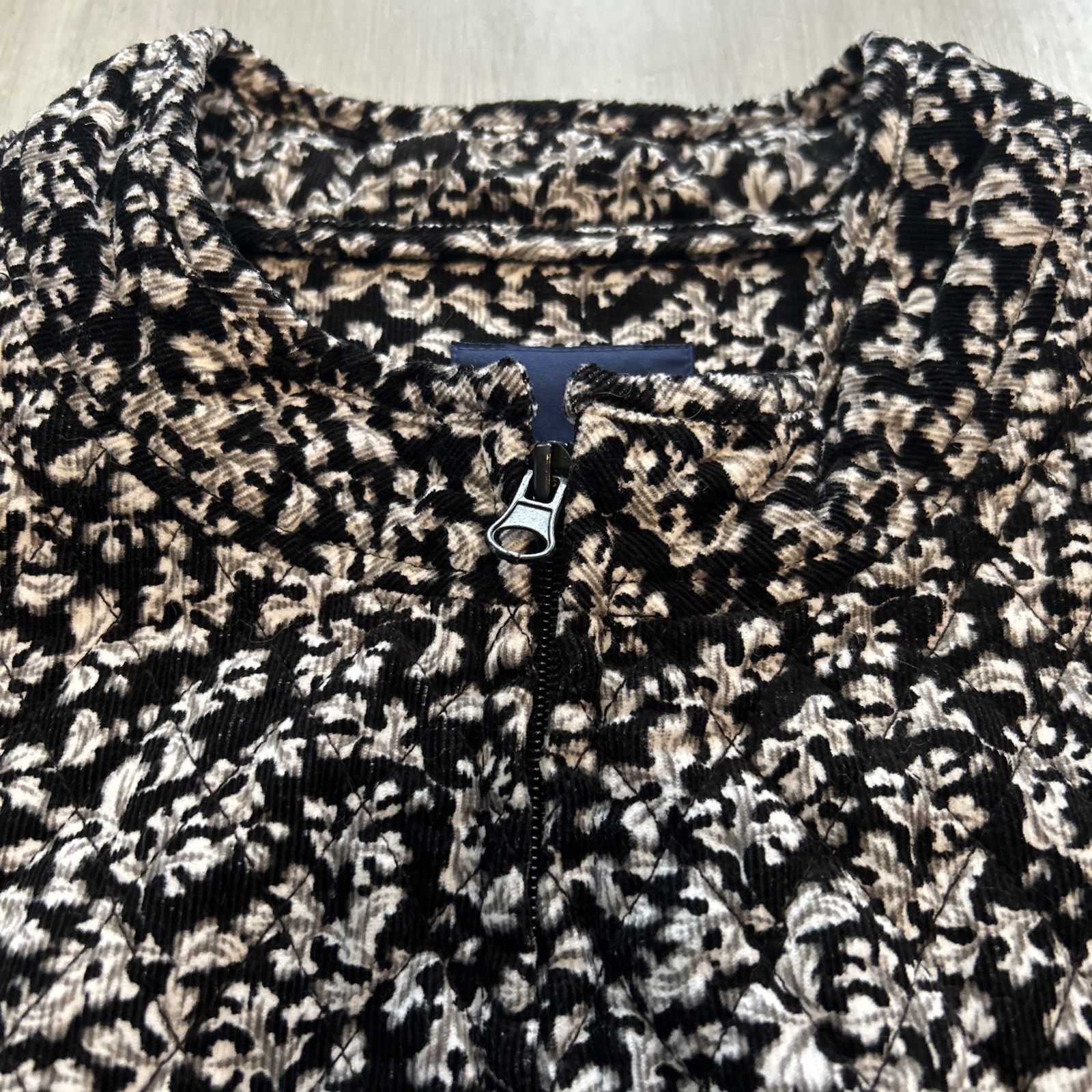 Basic Editions Black Gray Leaf Print Corduroy Ful… - image 7