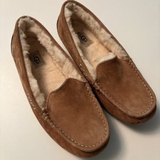 UGG Suede Sherpa Ansley Moccasins Slippers Women s size 9 Run Small