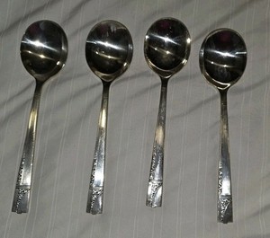 Oneida Nobility Caprice Silver Plate Soup Spoon Set of 4 Silverware