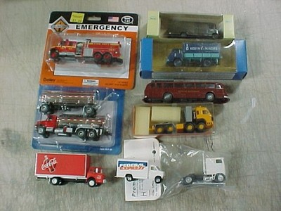 1/87 HO Scale Lot of 9 Vehicles - MIXED Trucks and Bus LOT ( 23 )