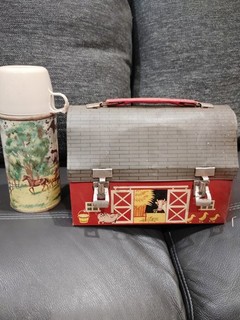 old barn lunch pail from around 1962