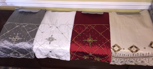 Kim Seybert Neiman Marcus silber Perlen Weihnachtsläufer Mantel Schal 24x84" Neu mit Etikett - Bild 10 von 12