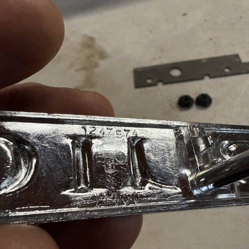 Buick Grill Emblem 1971-1974 NOS. Skylark Electra 225 Estate Wagon Riviera - Picture 7 of 11