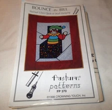 CROWNING TOUCH FASTURN PATTERN  BOUNCE N BILL STAINED GLASS QUILT & WALL HANGING