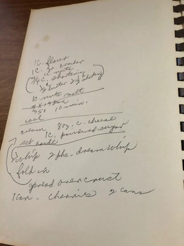 '84 Halls ferry elementary school Ferguson Florissant MO Community Recipes - Picture 4 of 7