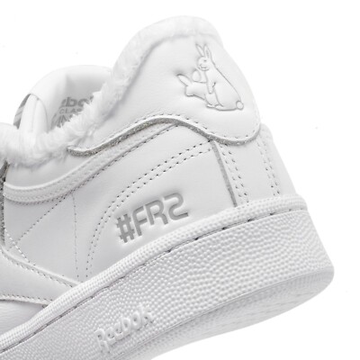 ■#FR2■×Reebok×atmosコラボ Club C 85(JAPAN EXCLUSIVE) Reebok × atmos × #FR2 Club C 85(JAPAN EXCLUSIVE)