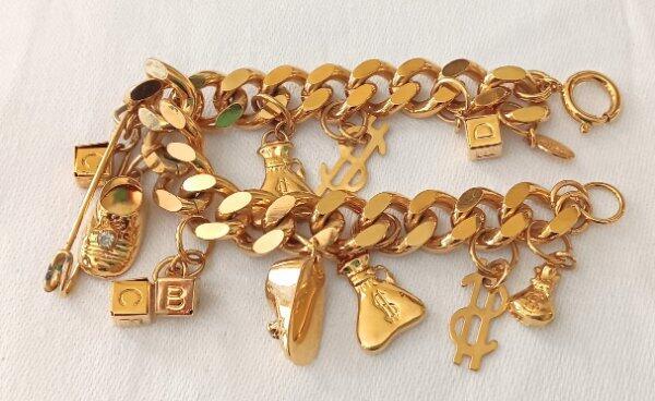 NIB Kirks Folly Million Dollar Baby Charm Bracelet Goldtone  display picture 2
