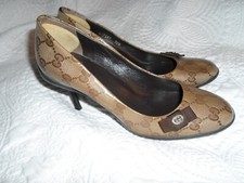 GUCCI AUTHENTIC GG SIGNATURE TALLER THAN A KITTEN HEEL SHOES SZ: 35.5 5.5 B
